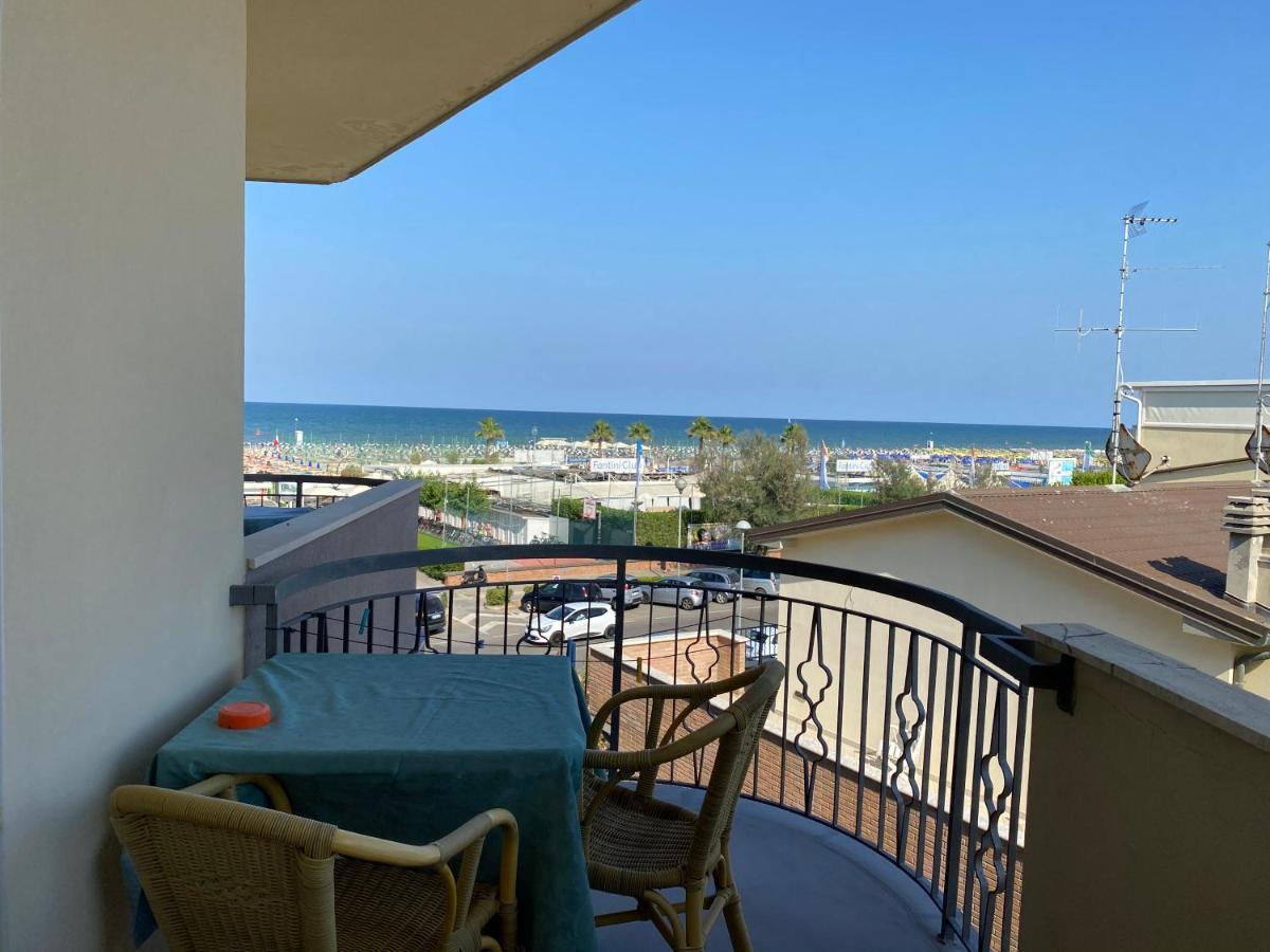 Hotel Moderno - Bed & Breakfast Cervia Exterior foto