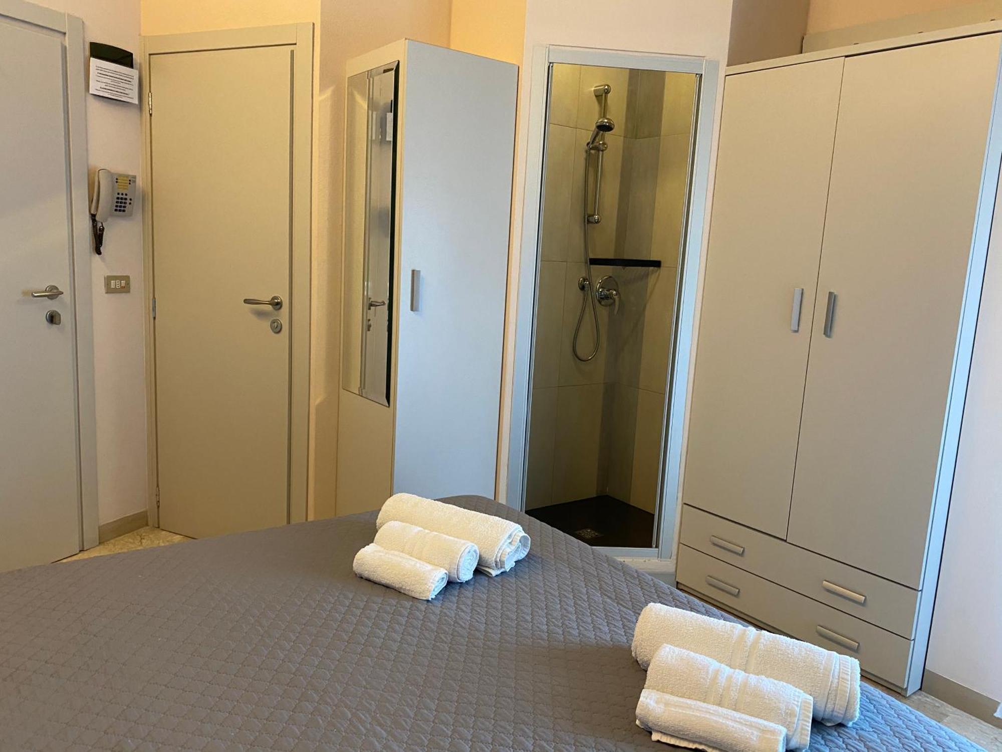 Hotel Moderno - Bed & Breakfast Cervia Exterior foto