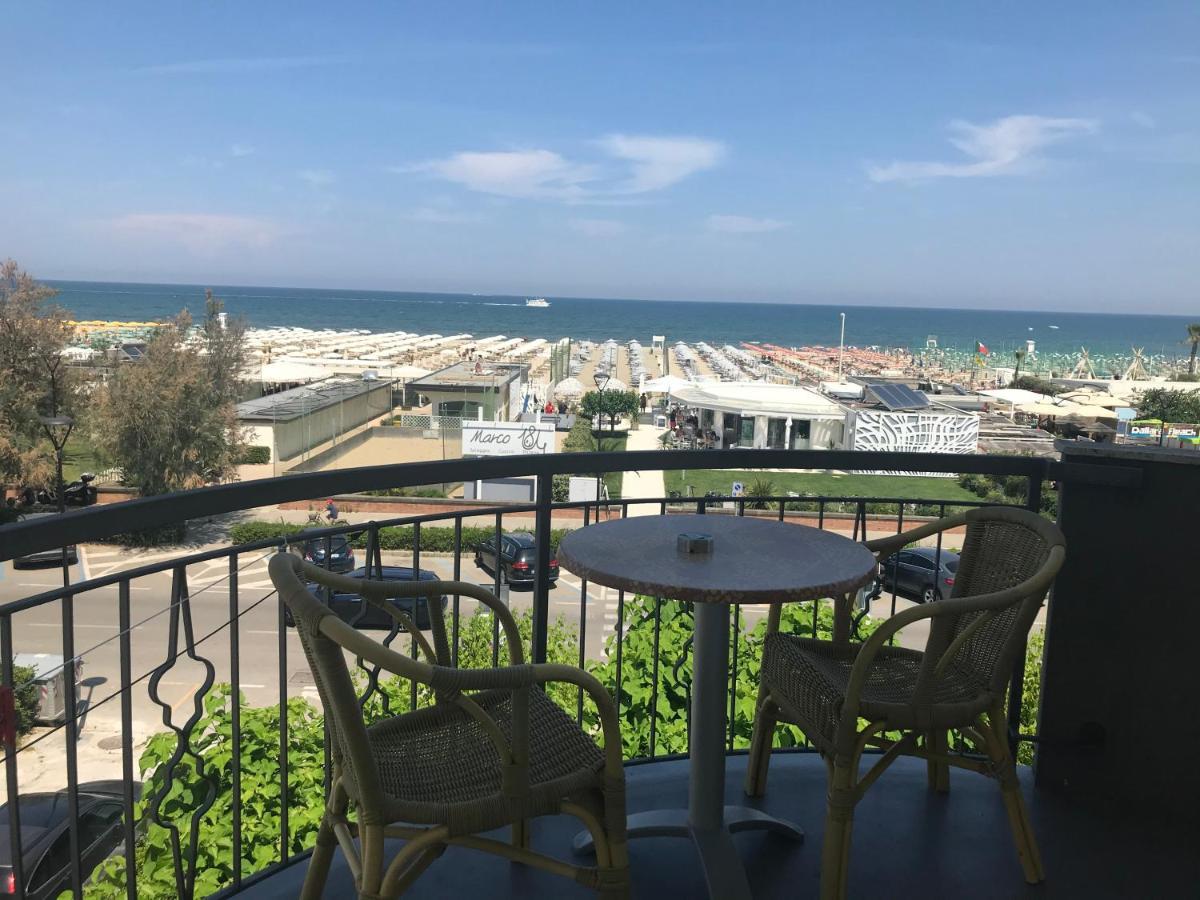 Hotel Moderno - Bed & Breakfast Cervia Exterior foto